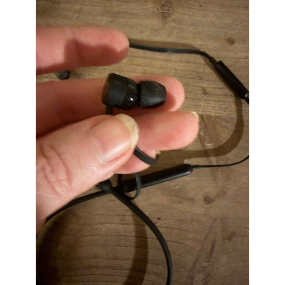 Beats by Dr. Dre BeatsX Wireless Bluetooth In-Ear Headphones Black with Case - Picture 5 of 5
